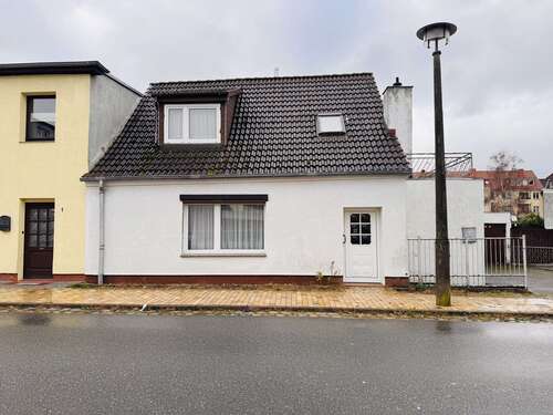 Foto - Haus zum Kaufen in Güstrow 149.999,00 € 167.28 m²