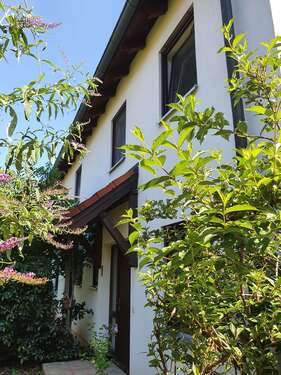 Foto - Haus zum Mieten in Erlangen 2.100,00 € 156 m²