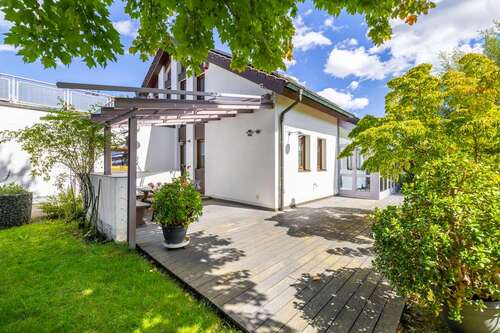 Foto - Haus zum Kaufen in Augsburg Bergheim 1.150.000,00 € 280 m²
