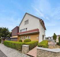 Haus zum Kaufen in Neu-Anspach 798.500,00 € 325.81 m²