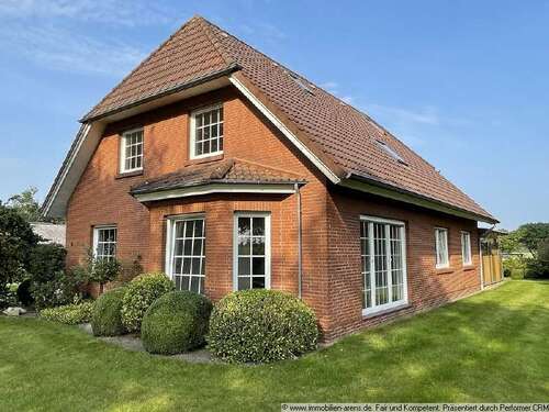 Foto - Haus zum Mieten in Westerstede 950,00 € 180 m²