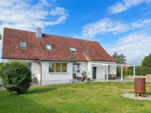 Foto - Haus zum Kaufen in Bentzin 279.000,00 € 200 m²