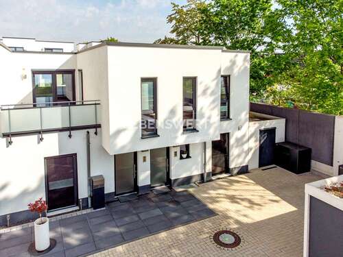 Foto - Haus zum Kaufen in Monheim am Rhein 750.000,00 € 144 m²