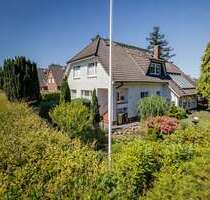 Haus zum Kaufen in Hamburg 995.000,00 € 215.99 m²