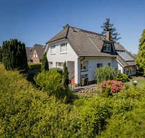 Haus zum Kaufen in Hamburg 995.000,00 € 215.99 m²