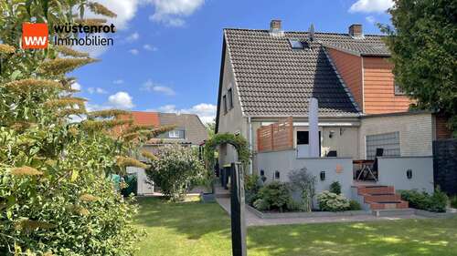 Foto - Haus zum Kaufen in Reinfeld (Holstein) 219.000,00 € 52.34 m²