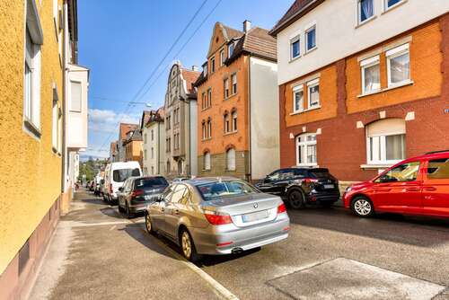 Foto - Haus zum Kaufen in Stuttgart-ZuffenhausenHohenstein 700.000,00 € 270 m²