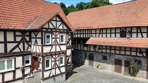 Foto - Haus zum Kaufen in Allendorf 320.000,00 € 178 m²