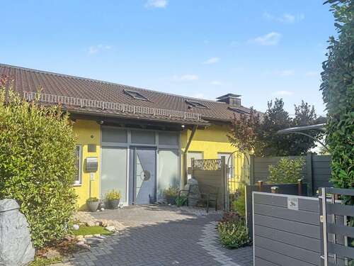 Foto - Haus zum Kaufen in Karlsruhe 1.150.000,00 € 360 m²