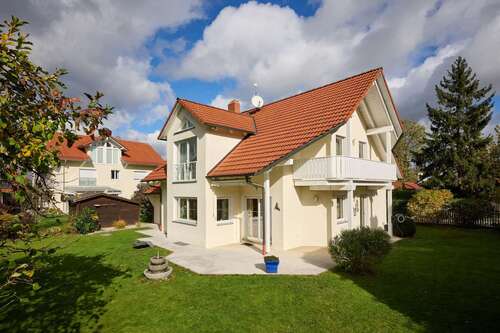 Foto - Haus zum Kaufen in Feldkirchen 1.498.000,00 € 138 m²