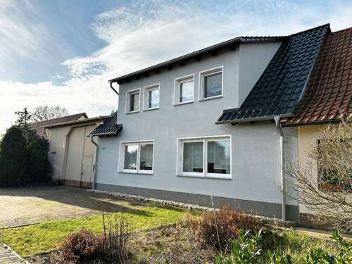 Foto - Haus zum Kaufen in Letzlingen 360.000,00 € 182 m²