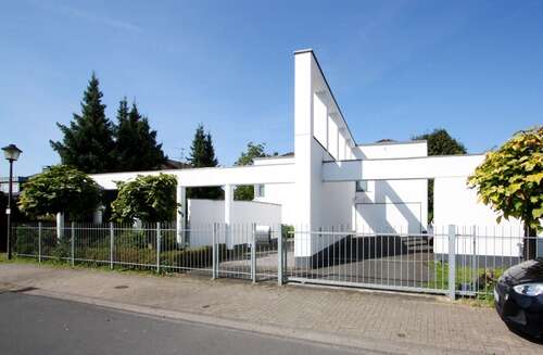 Foto - Haus zum Kaufen in Hennef 1.490.000,00 € 260 m²