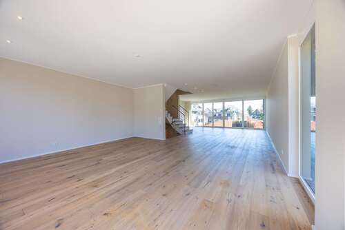 Foto - Haus zum Kaufen in Meerbusch 1.385.000,00 € 260 m²