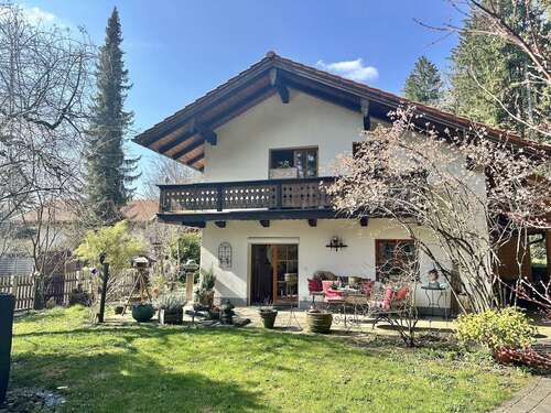 Foto - Haus zum Kaufen in Holzkirchen 1.560.000,00 € 213 m²