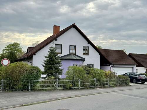 Foto - Haus zum Kaufen in Zeil am Main 369.000,00 € 171 m²