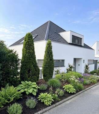 Foto - Haus zum Kaufen in Bad Salzuflen 1.095.000,00 € 210 m²