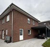 Haus zum Mieten in Varel 1.400,00 € 118 m²