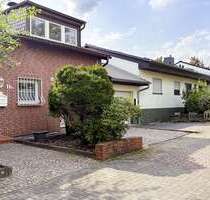 Haus zum Mieten in Eschborn-Niederhöchstadt 2.900,00 € 220 m²