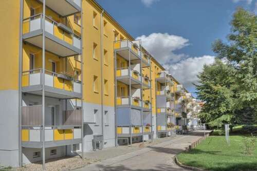 Foto - Wohnung zum Mieten in Halle 489,00 € 61.09 m²