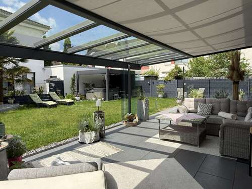 Foto - Haus zum Kaufen in Langenfeld 1.100.000,00 € 178 m²