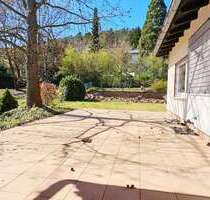 Haus zum Mieten in Weisenheim am Berg 2.450,00 € 180 m²