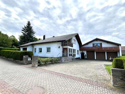 Foto - Haus zum Kaufen in Igersheim 493.000,00 € 138 m²