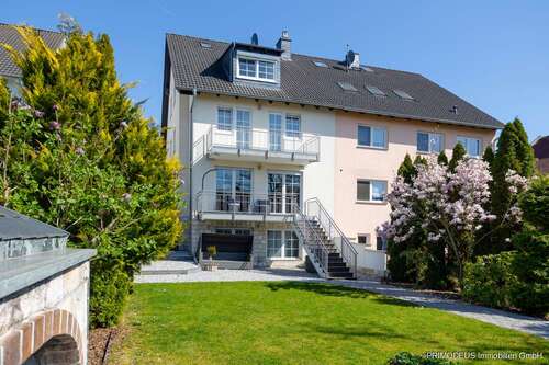 Foto - Haus zum Kaufen in Neu-Isenburg 1.249.000,00 € 249 m²