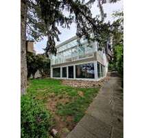 Haus zum Kaufen in Esslingen 1.000.000,00 € 326 m²