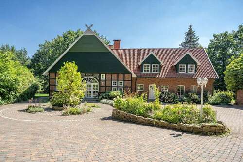 Foto - Haus zum Kaufen in Melle 1.390.000,00 € 367.48 m²