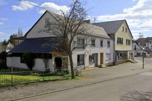 Foto - Haus zum Kaufen in Hottenbach 230.000,00 € 558 m²