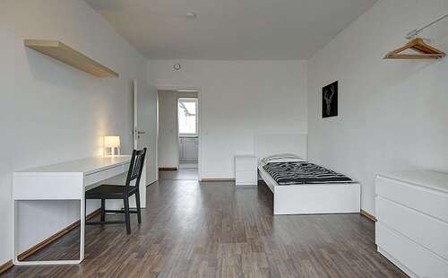 Foto - WG-Zimmer in Stuttgart 410,00 € 18 m²