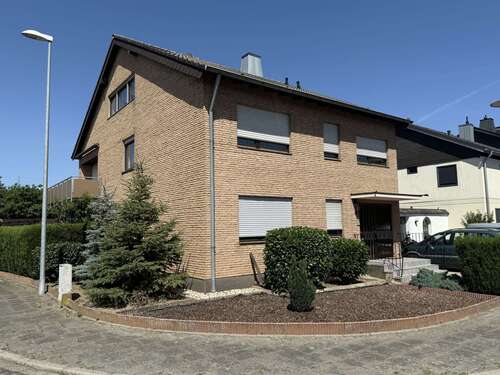 Foto - Haus zum Kaufen in Wesseling 745.000,00 € 191 m²