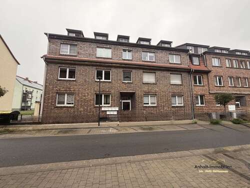 Foto - Wohnung zum Mieten in Bitterfeld 590,00 € 73 m²