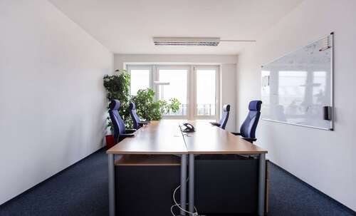 Foto - Büro in München 715,00 € 20 m² - 715,00&nbsp;EUR Kaltmiete, ca.&nbsp; 20,00&nbsp;m&sup2;