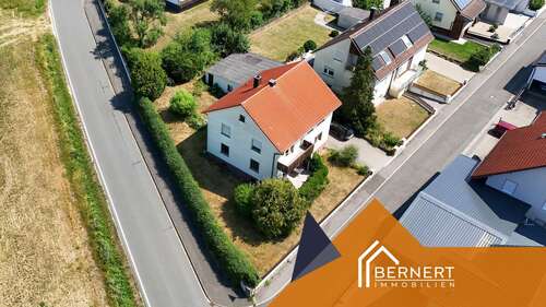 Foto - Haus zum Kaufen in Schlüsselfeld 275.000,00 € 141.87 m²