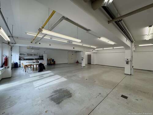 Foto - Halle in Dachau 4.087,50 € 327.5 m²