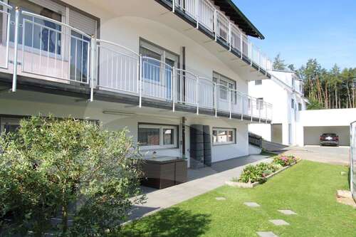 Foto - Haus zum Kaufen in Altdorf-Pfettrach 899.800,00 € 340 m²