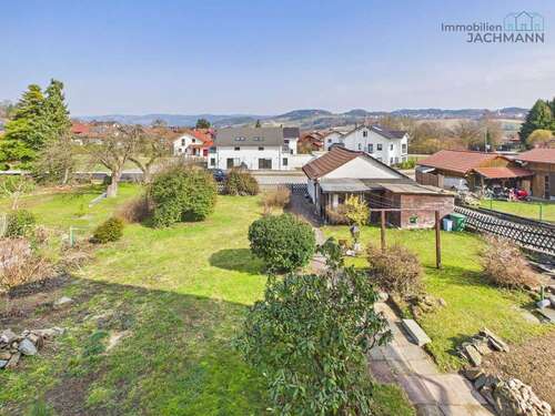 Foto - Haus zum Kaufen in Hunderdorf 259.000,00 € 159 m²