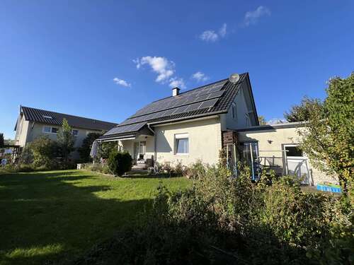 Foto - Haus zum Kaufen in Wolfsburg 470.000,00 € 215 m²