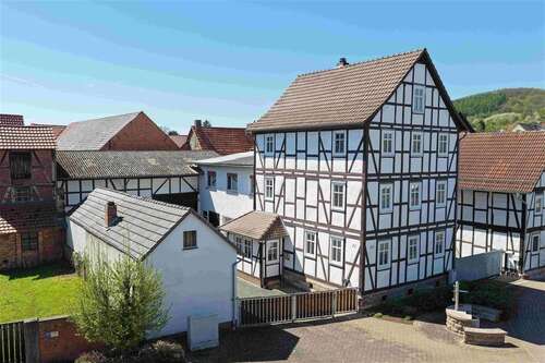 Foto - Haus zum Kaufen in Eschwege 160.000,00 € 227 m²