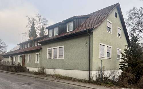 Foto - Haus zum Kaufen in Gomadingen 435.000,00 € 583 m²