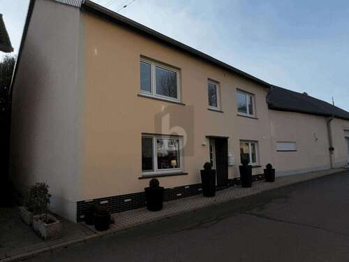 Foto - Haus zum Kaufen in Geichlingen 449.000,00 € 229 m²