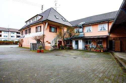 Foto - Haus zum Mieten in Emmendingen 4.550,00 € 625 m²