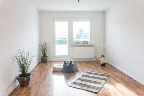 Foto - Wohnung zum Mieten in Chemnitz 450,00 € 89.99 m²