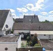 Haus zum Kaufen in Langenfeld 699.000,00 € 196 m²
