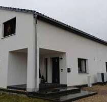 Haus zum Kaufen in Burg 290.000,00 € 140 m²