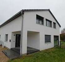 Haus zum Kaufen in Burg 300.000,00 € 140 m²