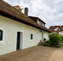 Haus zum Kaufen in Pfeffenhausen 650.000,00 € 400 m²