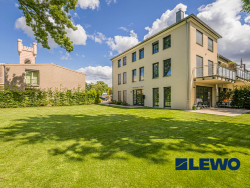 Foto - Haus zum Mieten in Potsdam 4.315,50 € 239.76 m²