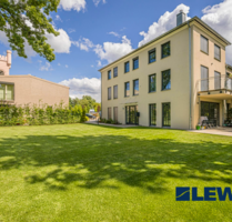 Haus zum Mieten in Potsdam 4.315,50 € 239.76 m²